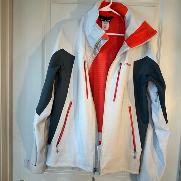 Patagonia Powder Bowl Insulated Lt Grey/Drk Grey Red Trim Gortex Jacket,Medium - Picture 8 of 11